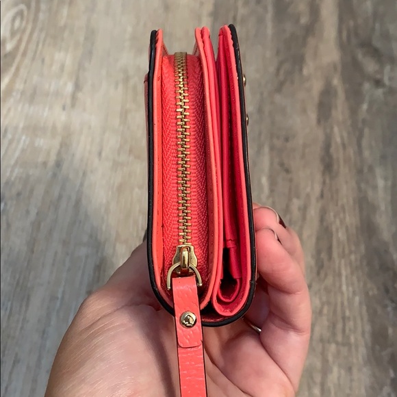 Never used Kate Spade alley in coral. - Picture 3 of 7